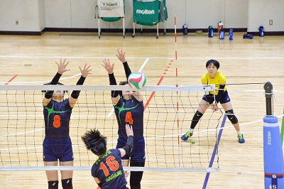 女子バレーボール部 | 運動部 | 部活動 | 高等学校のご案内